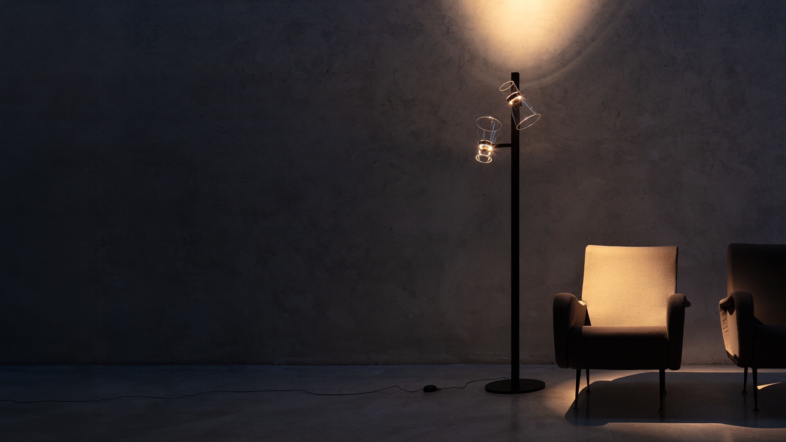 Flos Leuchten in nächtlicher Lichtstimmung