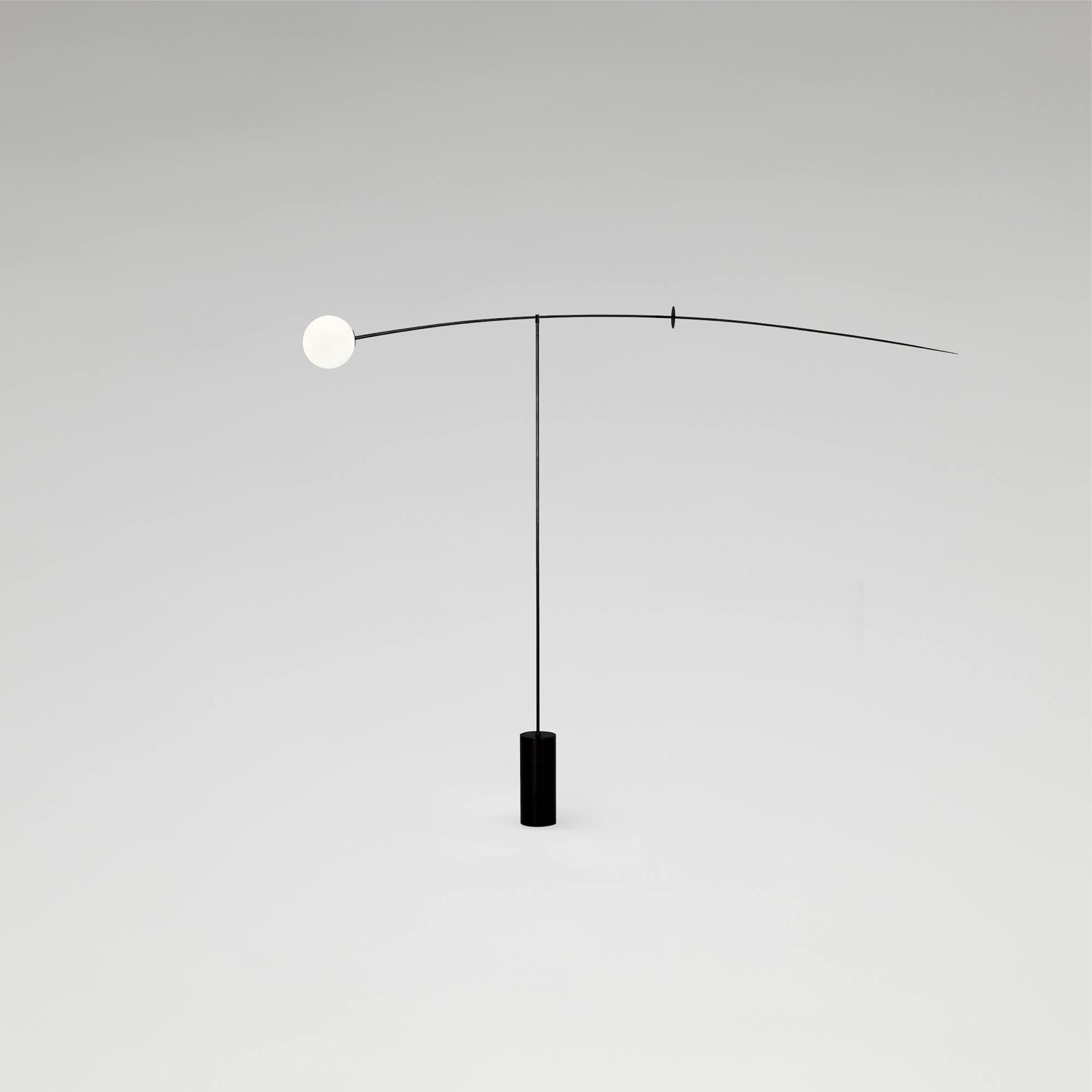 Mobile Chandelier von Michael Anastassiades in fein austarierter Balance